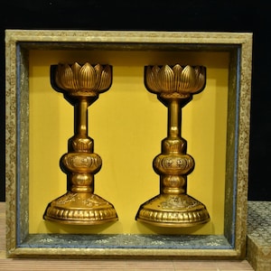 A pair of pure copper and gem-inlaid candlesticks in a handcrafted antique Chinese brocade box