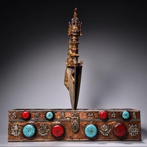 Chinese antique pure hand-made exquisite rare pure copper inlaid gemstone Vajra subduing demon pestle instrument ornaments