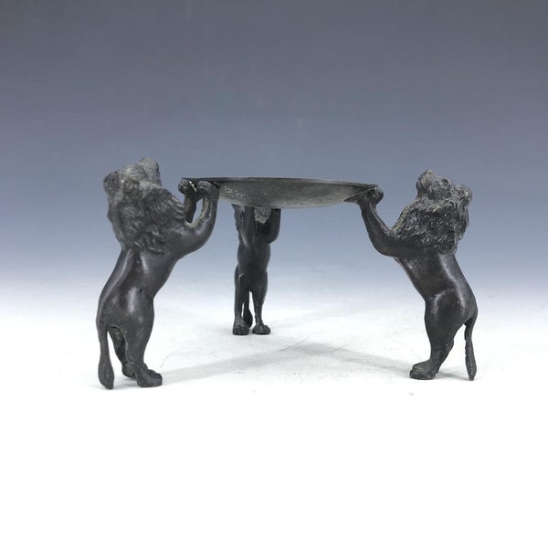 Three lion lampstands made of pure bronze from Chinese antiques