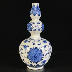 Adornos de jarrón con patrón de loto azul y blanco, antiguos, chinos, pintados a mano, exquisitos y raros.