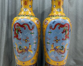 Chinese Antique Handmade Large Fine and Rare Copper Body Cloisonné Enamel Cloisonné Dragon and Phoenix Vase Pair