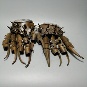 Chinese antique pure copper ancient hand claw statue
