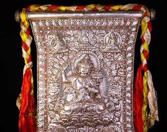 Exquisite and rare silver-plated and gem-inlaid thangka hanging screen ornaments made by Chinese antiques