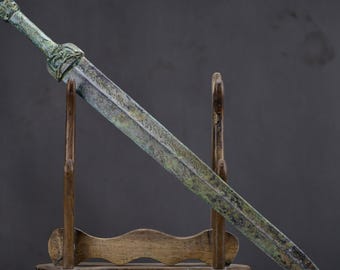 中国の骨董品から厳選された、精巧な手作りの純青銅製人物像彫刻