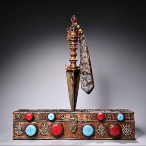 Chinese antique pure hand-made exquisite rare pure copper inlaid gemstone Vajra subduing demon pestle instrument ornaments