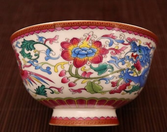 Chinese Antique Hand Painted Exquisite Rare Pastel Dragon and Phoenix Pattern Bowl Ornament