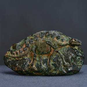 Chinese antique pure hand-made exquisite bronze dragon statue ornaments