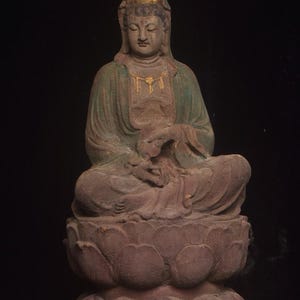 Chinese antique pure hand-carved large exquisite rare wood carving Guanyin Bodhisattva Buddha statue ornaments