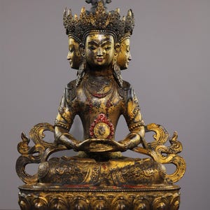 Chinese antique handmade exquisite rare pure copper gilded three-faced eight-armed Bodhisattva Buddha statue ornaments