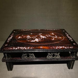 Chinese antique pure hand-carved large exquisite rare rosewood inlaid with shells butterfly flower table ornament