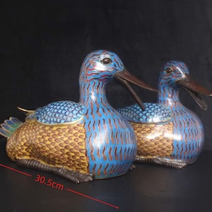 A pair of exquisite and rare pure copper cloisonne mandarin duck statues handmade by China