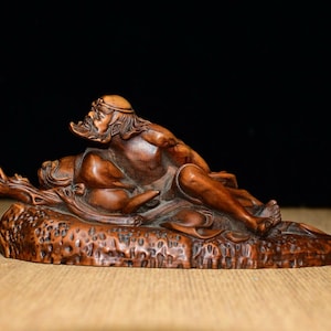 Beautiful and rare Chinese boxwood hand-carved Bodhidharma Buddha statue ornaments