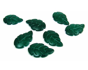 10 perles en verre feuilles 23x15mm vert foncé