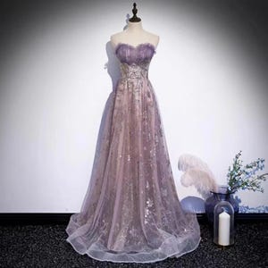 Lila trägerloses Tüll Pailletten Abendkleid, Feenkleid, Abendkleid, Hochzeit Kleid, Prinzessin Kleid, elegantes Party Kleid, Kleid