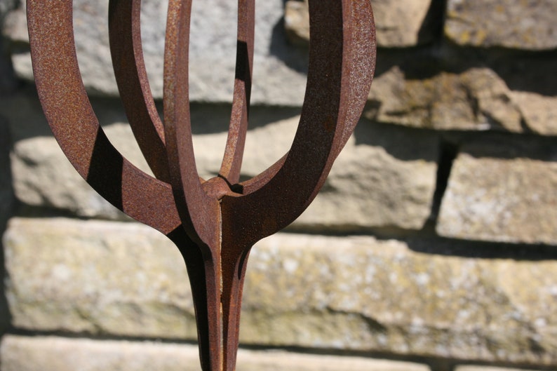 Rusted Metal Plant Support Rusted Garden Art Rusty Tulip Etsy