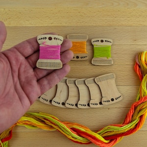 Cartes de fil dentaire au point de croix, Canettes à broder en bois, Rangement du fil dentaire et enrouleur de fil, Fournitures créatives écologiques, Accessoires de couture
