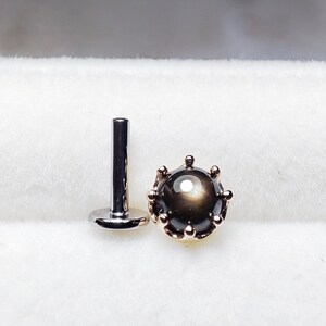 14k Solid Gold Threadless Thai Black Star Sapphire Natural Titanium Post Medusa Philtrum Lip Helix Tragus Conch Cartilage Vertical Piercing