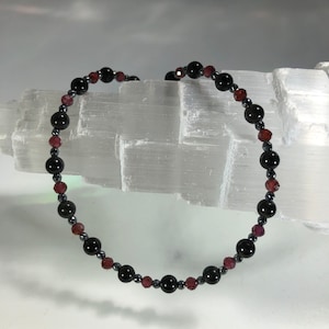 Petite Banish Negative Energy and Psychic Attacks: Obsidian, Garnet & Hematite Healing Intention Bracelet - Reiki Charged - Aura Protection