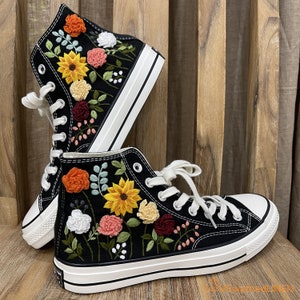 Wedding Flowers Embroidered Converse/ Bridal Flowers Embroidered Sneakers/ Bouquet Embroidered Sneakers/ Custom Coverse Chuck Taylor