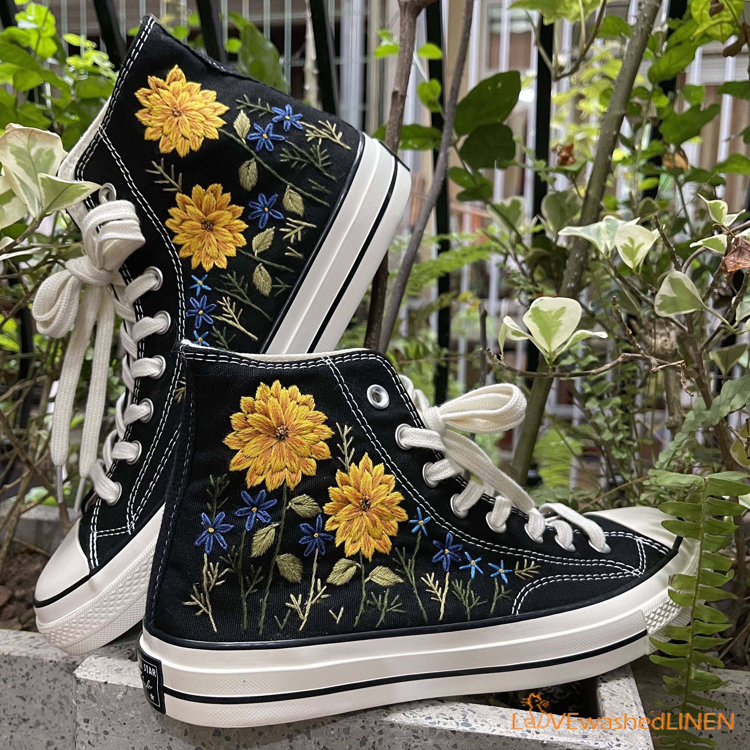 sunflower converse chucks