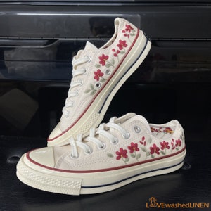 Embroidered Converse/ Custom Converse Chuck Taylor Embroidered Flower/ Embroidered Converse Low Tops