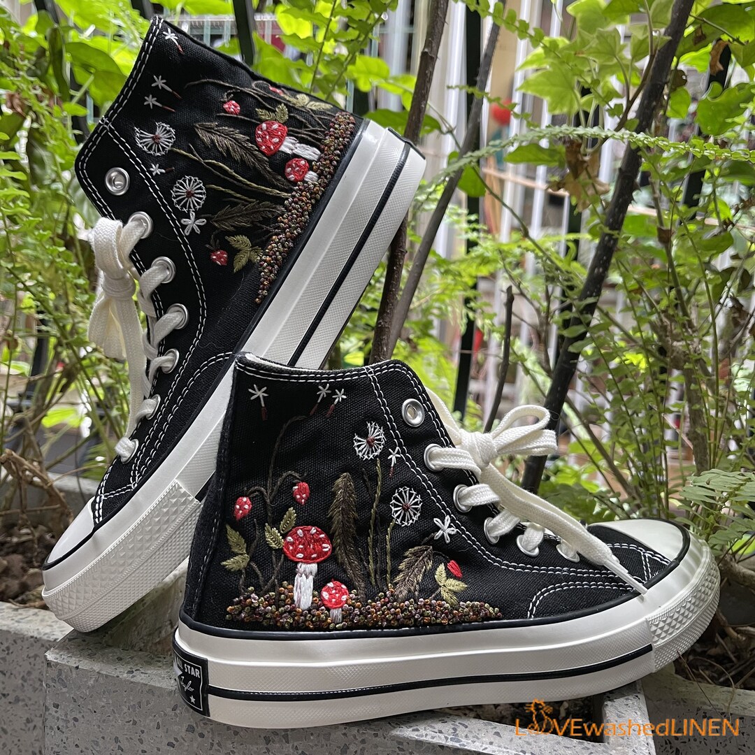 Pattern Print Mushroom Black Sneaker Shoes For Men Women