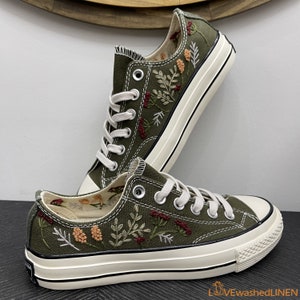 Embroidered Converse/ Custom Converse Chuck Taylor Embroidered/ Wild Flowers Embroidered Converse Low Tops / Embroidered Dandelion Sneakers