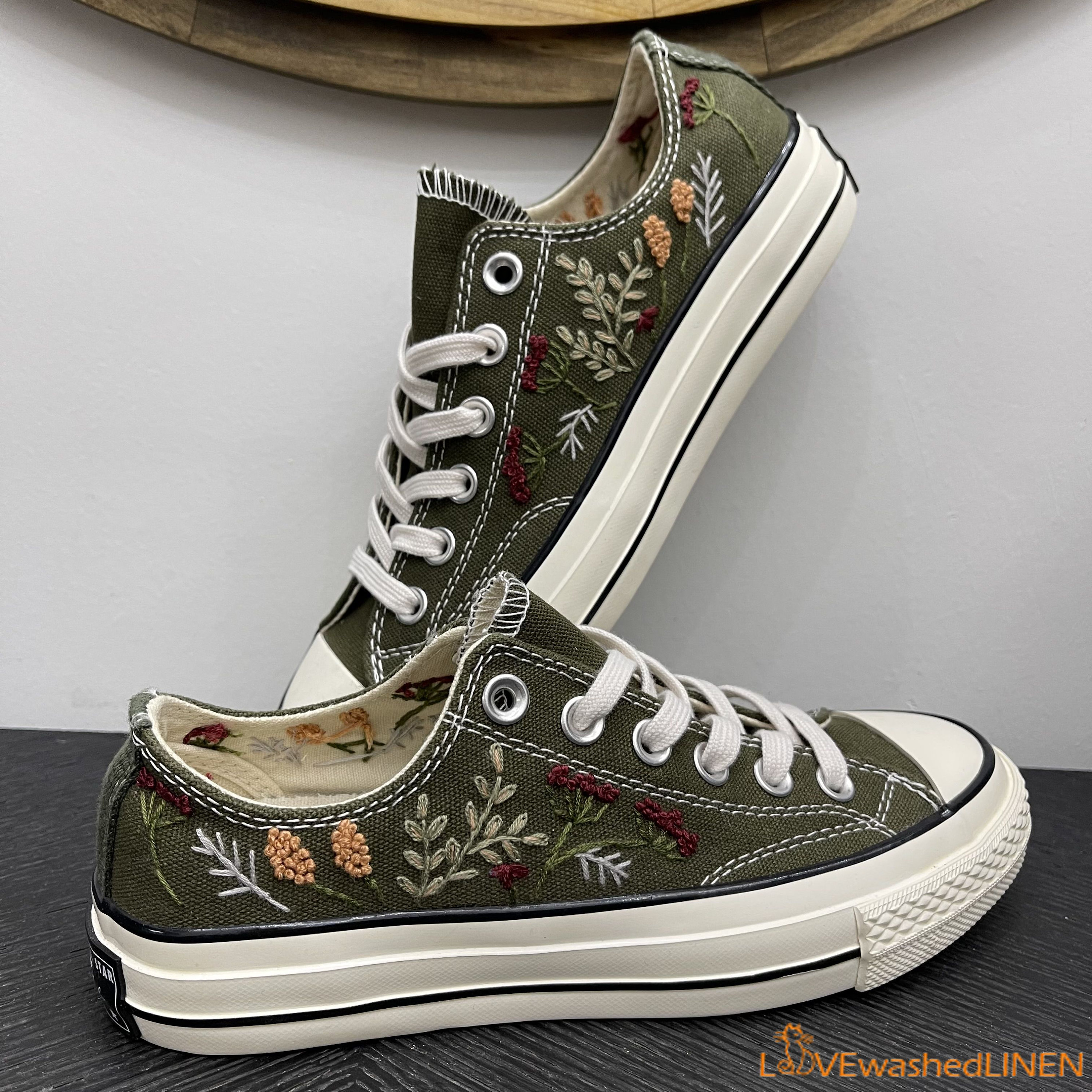 Embroidered Converse/ Custom Converse Chuck Taylor Embroidered/ Wild Flowers Embroidered Converse Low Tops / Embroidered Dandelion Sneakers