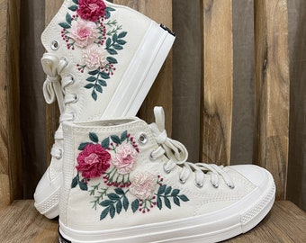 3 D Hand Embroidery Coverse Chuck Taylor/ Wedding Flowers Embroidered Converse/ Bridal Flowers Embroidered Sneakers Wedding Flowers