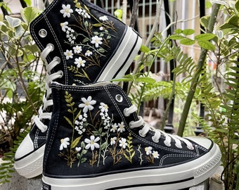 Custom Embroidered Sneakers High Tops/ Custom Shoes Taylor 1970s Embroidered Daisy Flower/ Personalized Bridal Sneaker