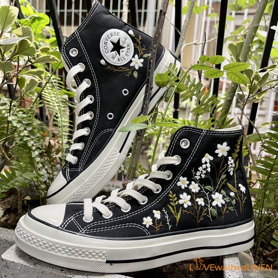 Daisy converse top high tops