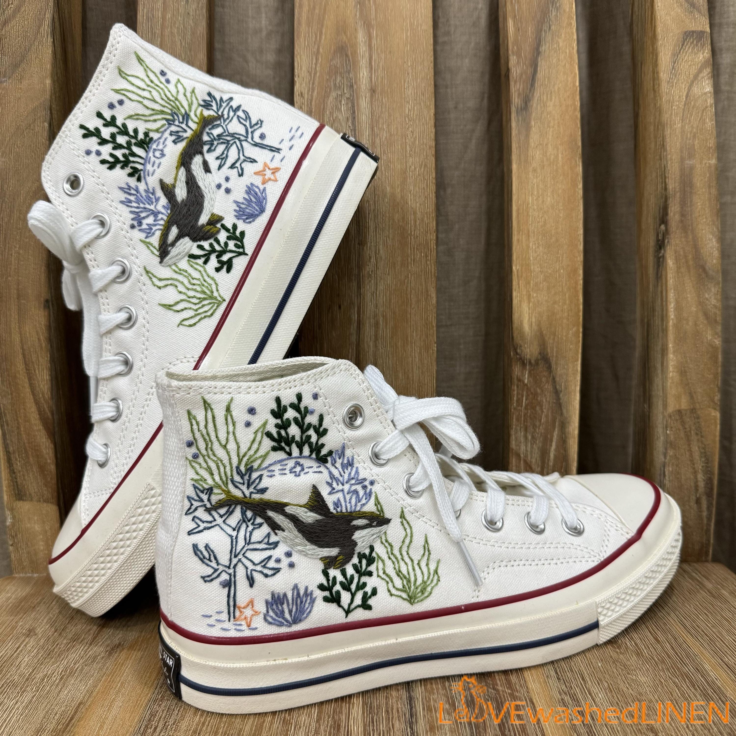 60’s Converse Chuck Taylor オリジナル Custom Embroidered Converse Chuck Taylor, Killer Whale Ocean