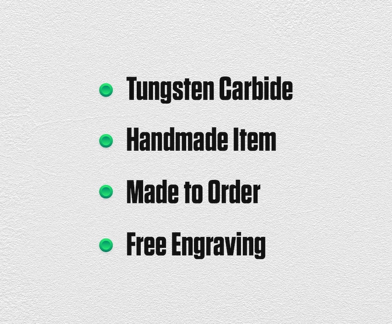 Op de afbeelding: Een lijst met productkenmerken, waaronder Wolframcarbide, handgemaakt, op bestelling gemaakt en gratis graveren.