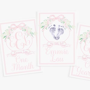 Cartes-photos d'étape du mois | Imprimable 5 x 7 | Oeuvre d'art avec écusson monogramme nouveau-né | Mois de monogramme aquarelle avec noeud rose bébé fille |  5015