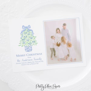 Tarjeta de Navidad del árbol de Navidad chinoiserie azul acuarela con arcos / Descarga digital / Tarjeta navideña imprimible / Foto vertical / 2001