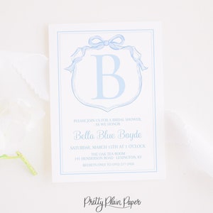 faire-part | 5 x 7 | Écusson bleu simple avec nœud | Écusson monogramme chinoiserie | Anniversaire | Baby Shower | Douche nuptiale | Faites un noeud 5031 5017