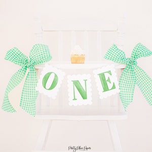 Green Watercolor 'ONE' Scallop Edge High Chair Banner | Printable Download | Watercolor ONE High Chair Banner | First Birthday | 6000 6001