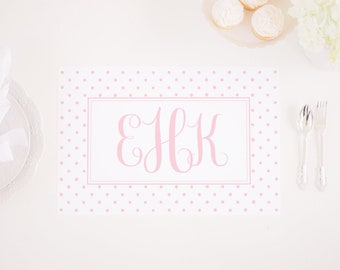 Gepersonaliseerde monogram placemat | 12x18 | Afdrukbare download | Roze Polka Dot Party Placemat | Roze en witte verjaardag 5000