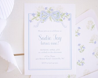 Aquarell Blau Blumen & Schleife Geburtstag Einladung | Blaue Blumen Einladung | Blumen Erster Geburtstag | Hortensie Floral 1st Birthday | 1052