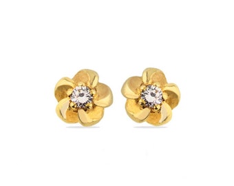 Vintage Earrings with floral subject in 18Kt Gold with Diamond