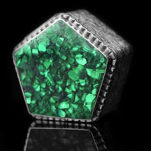 925 Silver - Vintage pill box in 925 silver with green stones