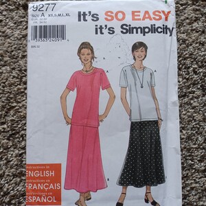 CLEARANCE Vintage Simplicity 9277 Pattern Top and Skirt Miss Sizes XS to XL Uncut
