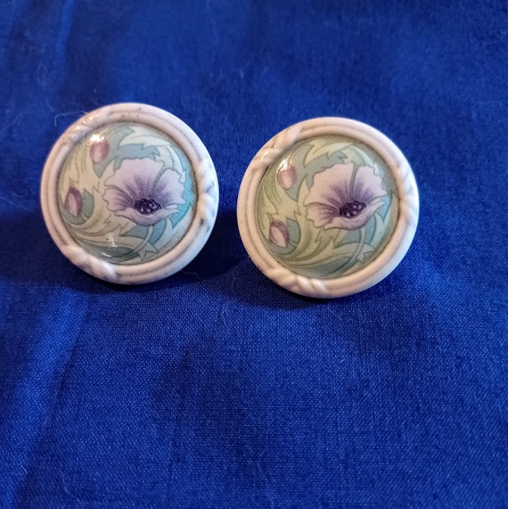 Vintage Ceramic Disk Shaped Push Back Earrings Ivory … Gem