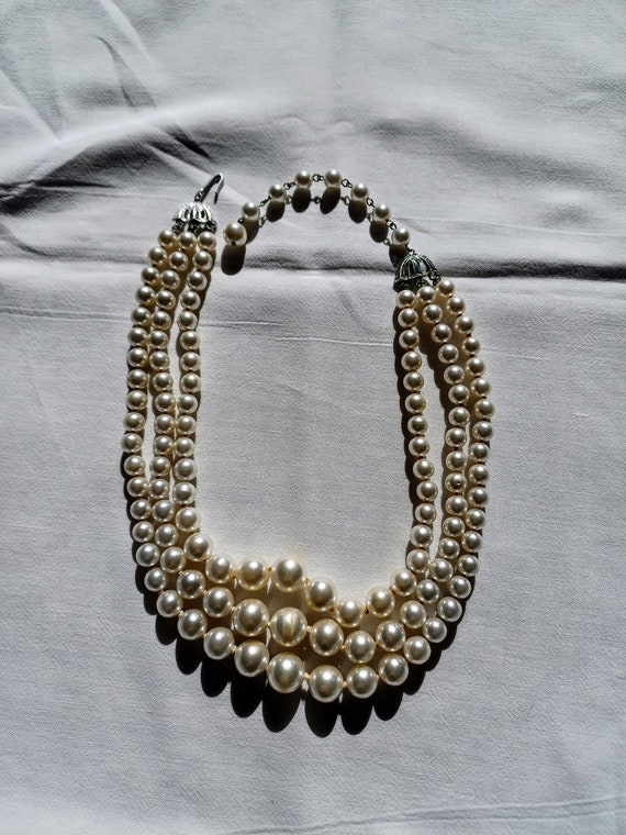 3 Strand White Faux Pearl Choker Necklace 14, 15,… - image 2