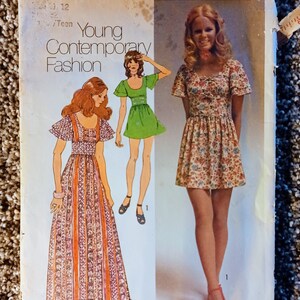 Simplicity 9725 Pattern Dress in Two Lengths Junior / Teen Size 12 (1971)