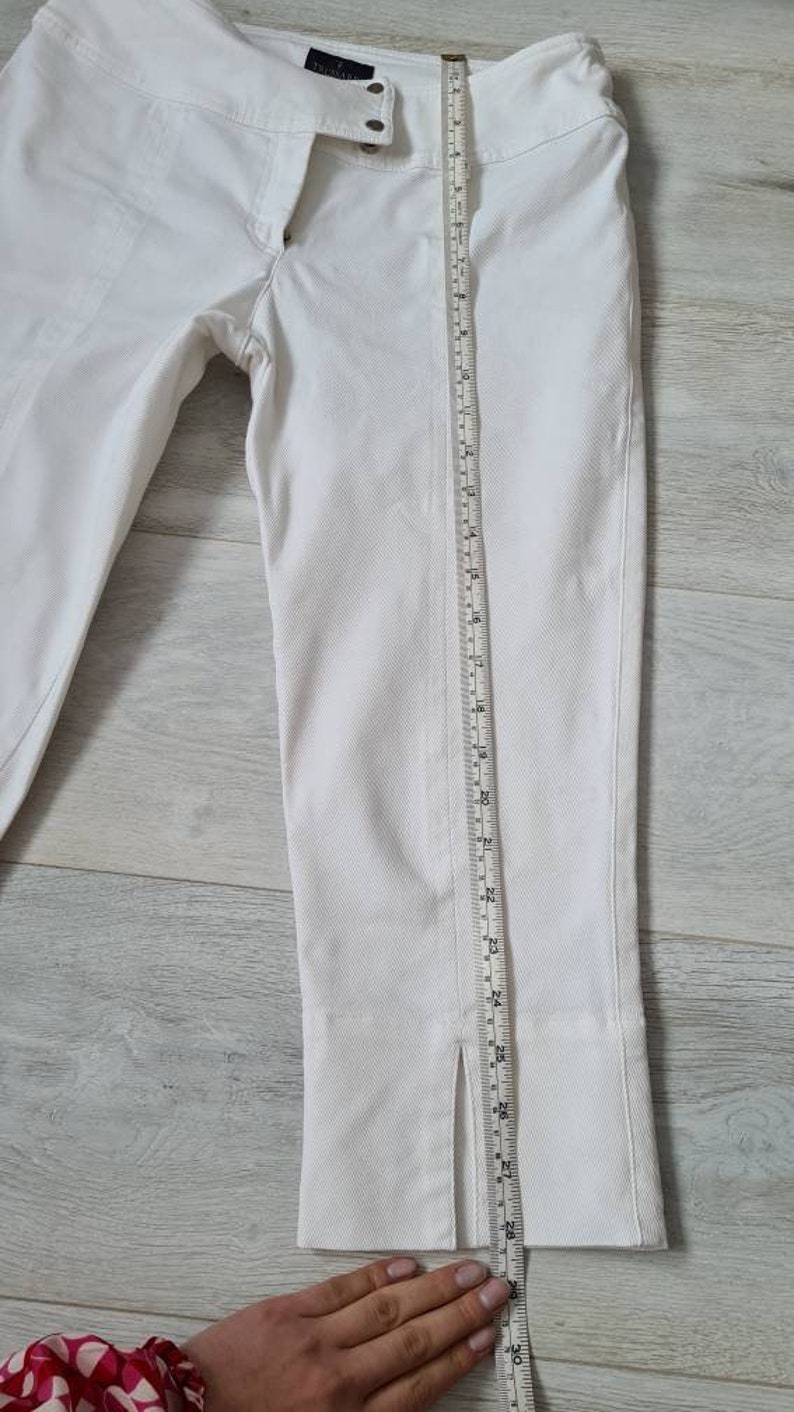 Trussardi vintage white capri pants imagem 9