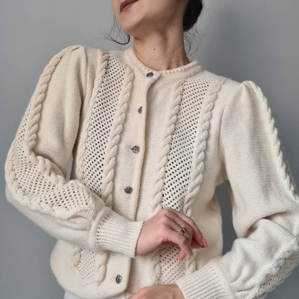 Astrifa Gestrickte Tracht wool voluminous sleeves vintage cardigan