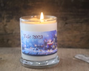 Hand-poured Yule Candle, 100% Soy Candle, Cotton Wick Balsam, Mistletoe and Evergreen Scent Yule Candle