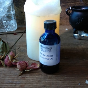 Protection Ritual Oil, Anointing oil for candles, oil for magic, fragrant oil for candle magick, witch&#39;s anointing oil for protection