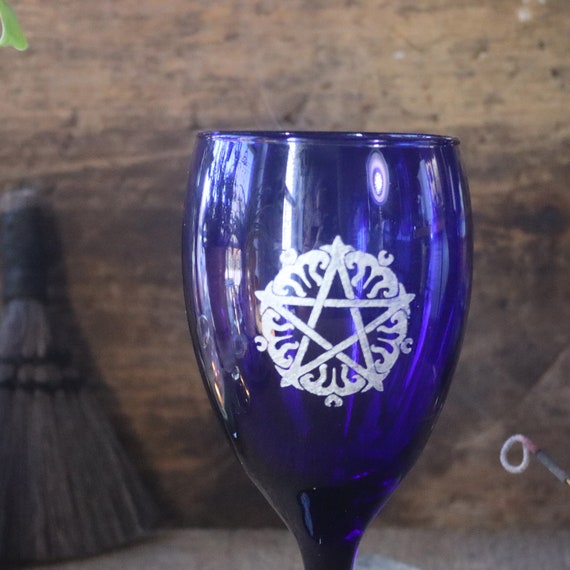 Pentacle Chalice, Witch's Pentagram Chalice, Blue Chalice with Silver Etched Pentacle, Deep Blue Witch's Masculine Chalice